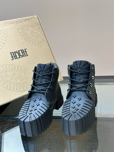 Mischief FW24 2x4 Boots in Black | highstreetporter