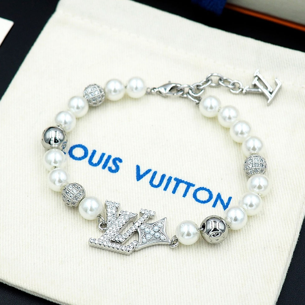 Thumbnail: Dandy Pearls Bracelet