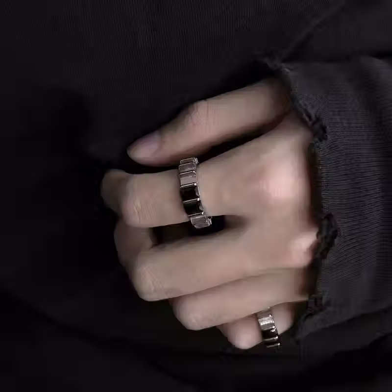 Thumbnail: Wheel Gem Ring