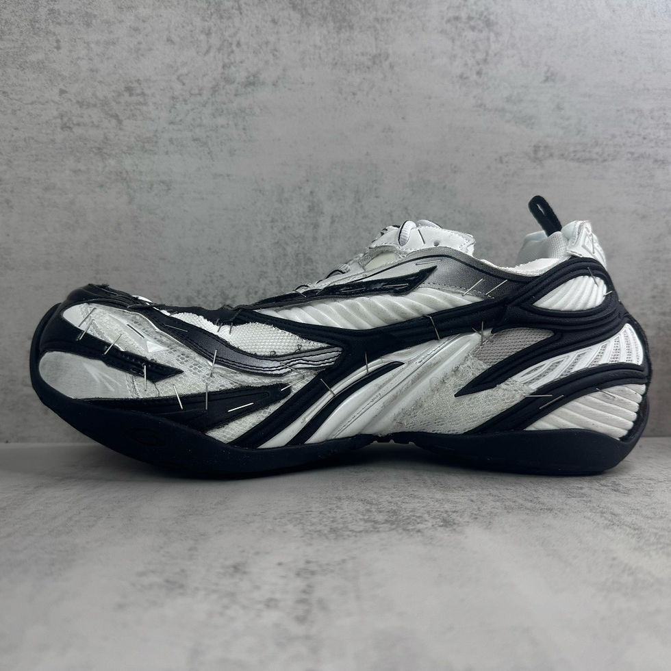 Thumbnail: SS26 Soleless Sneaker in Black/White