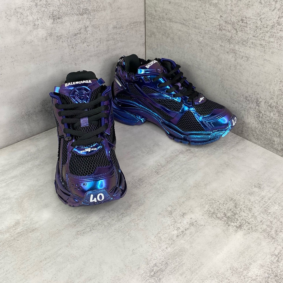 Thumbnail: SS26 Gradient Sneaker in Blue/Violet