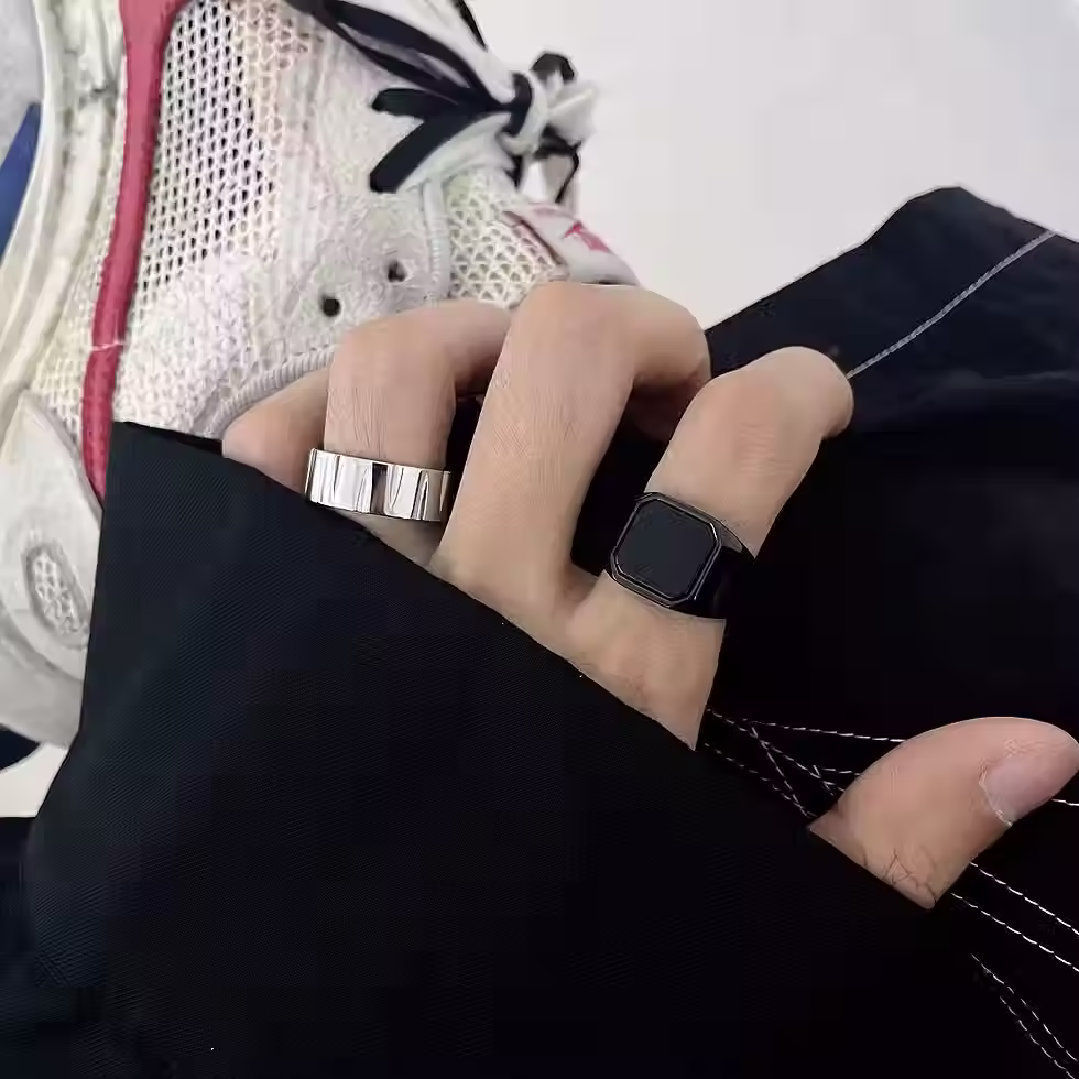 Thumbnail: Geometric Enamel Ring in Black