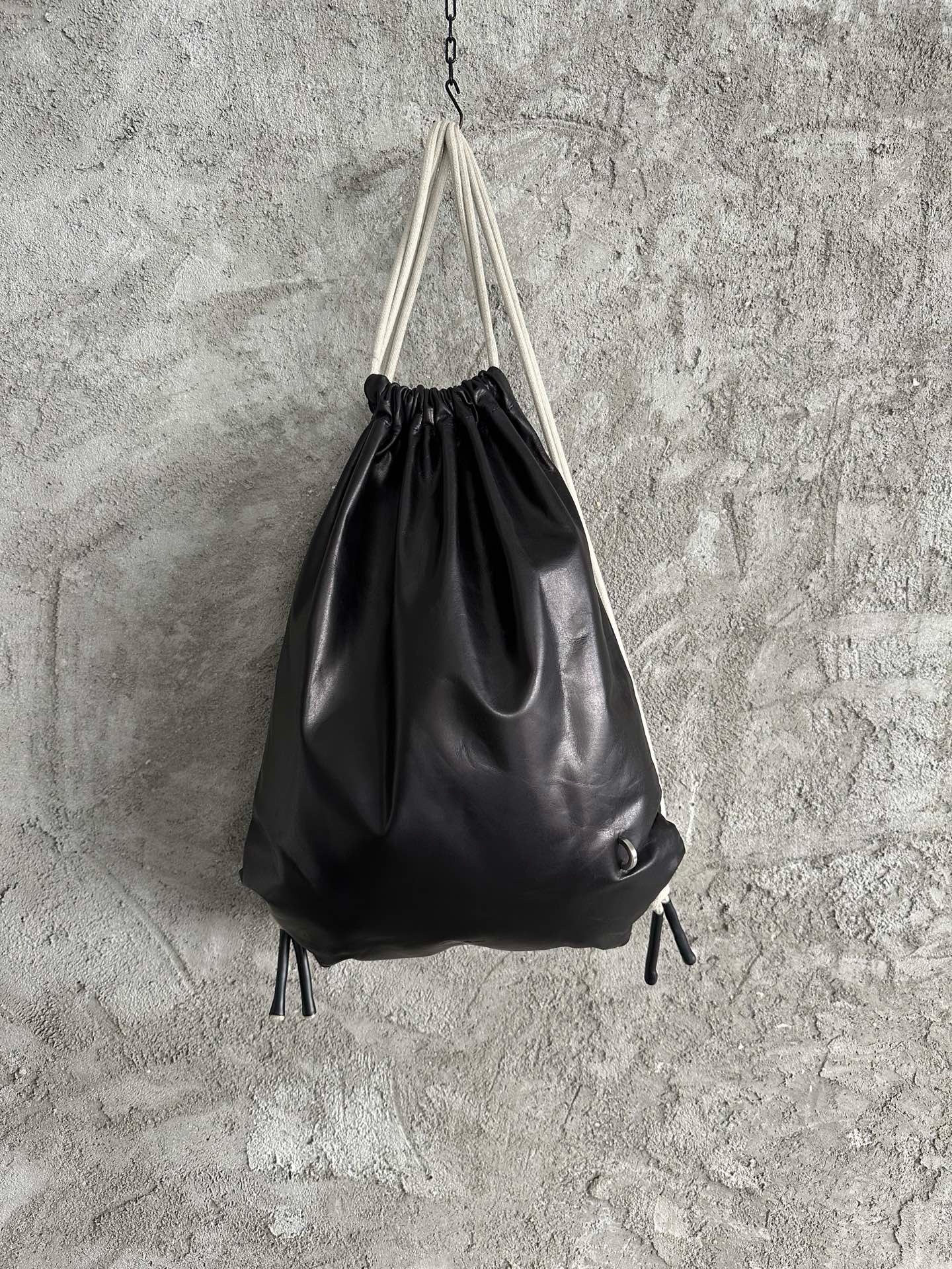 RO SS26 Drawstring Backpack