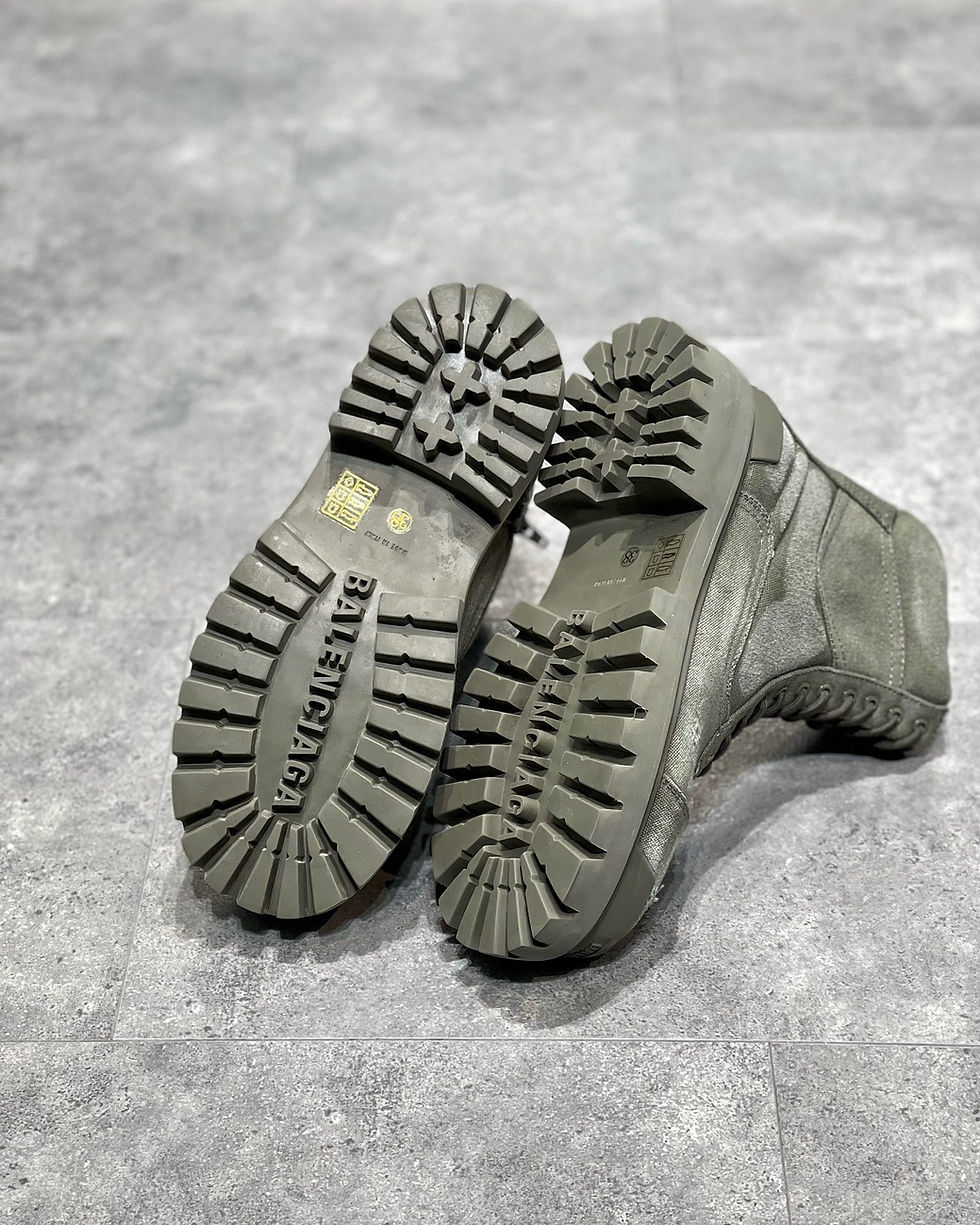 Thumbnail: Stirke Canvas Combat Boots in Olive