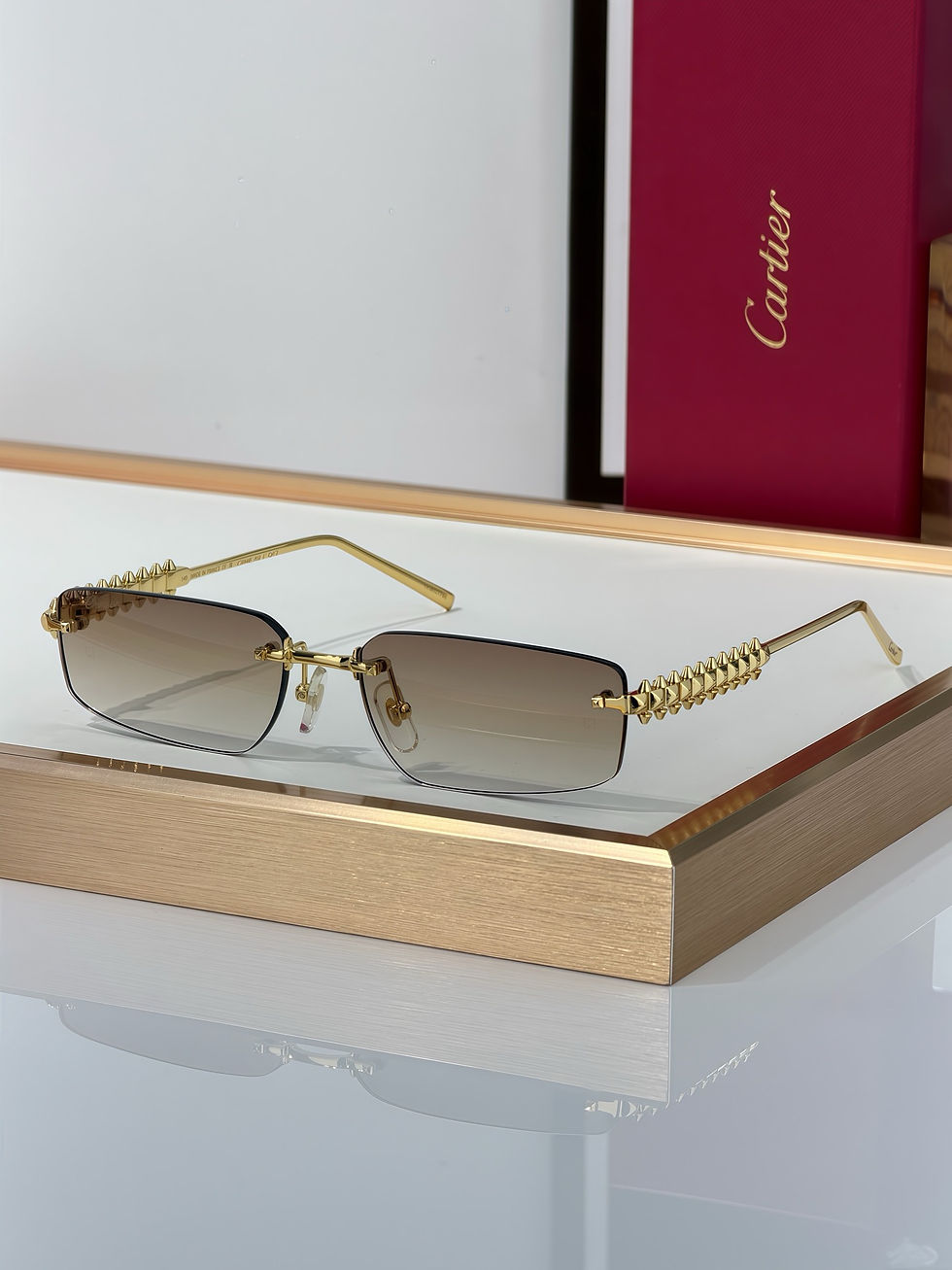 Thumbnail: SS26 Clash de Cartier Rectangular Sunglasses in 9 Colors