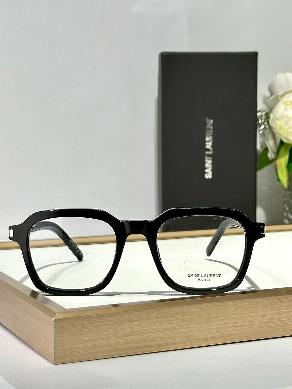 Thumbnail: SL 715 Sunglasses in 8 Colors