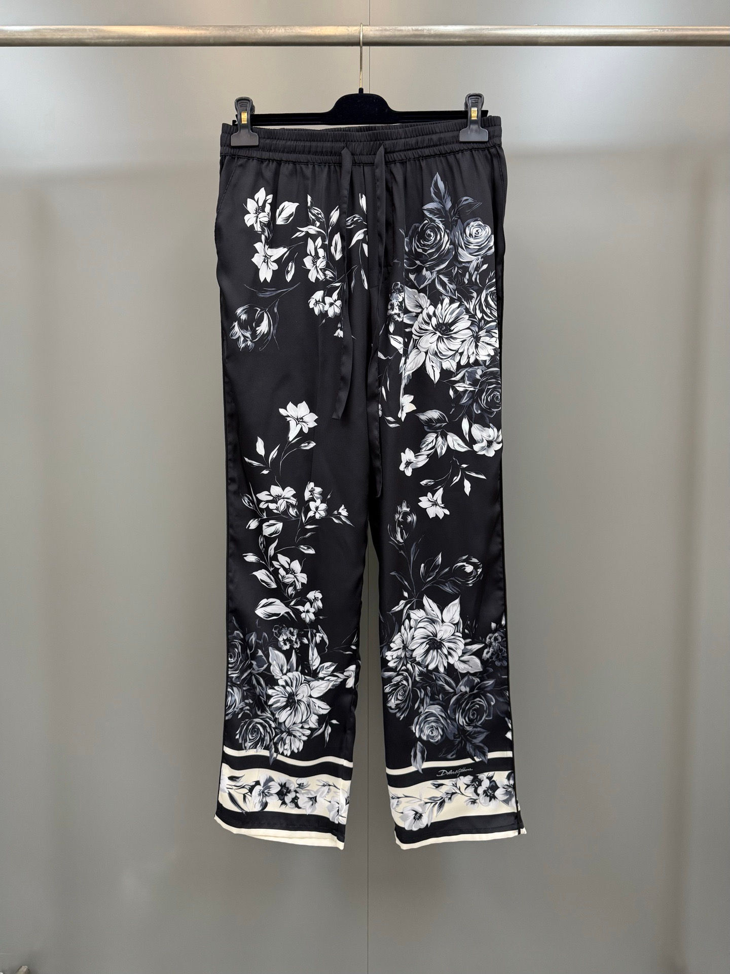 SS26 Flower Bouquet Print Jacquard Twill Pants