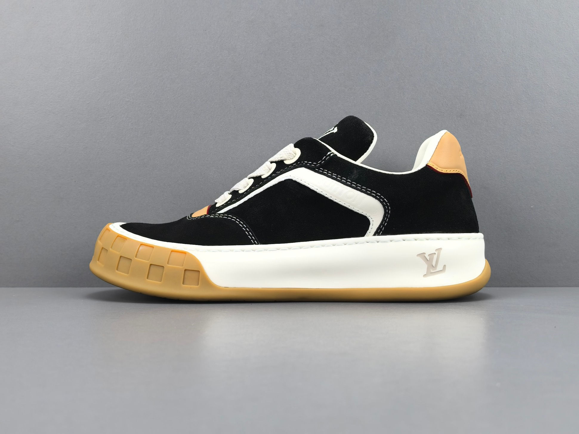 SS26 Tilted Sneaker