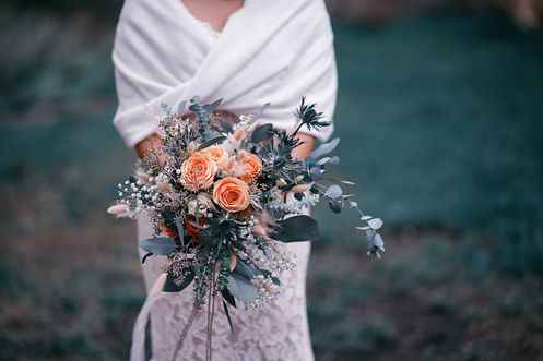 Wunderschöner Braut Blumenstrauß mit natürlichen Farben, Detailaufnahme Hochzeitsfotografie
