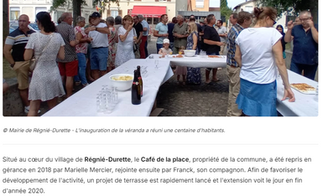 Régnié-Durette : une véranda pour la terrasse du Café de la place