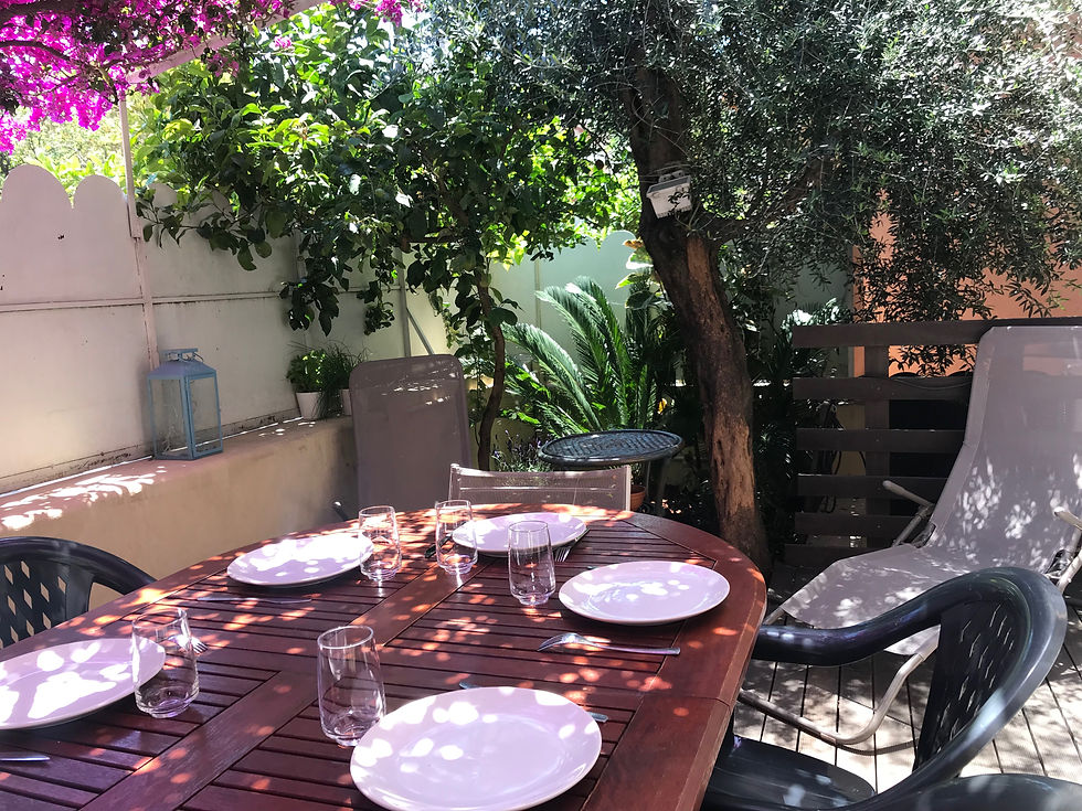 JUAN LES PINS - CENTRE VILLE - MAISON - REF 355