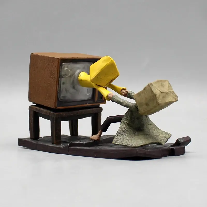 Thumbnail: Figurine of two characters looking into a TV screen, detailed background.