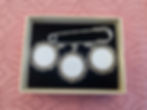 Médaillons photo souvenir sur broche mariage