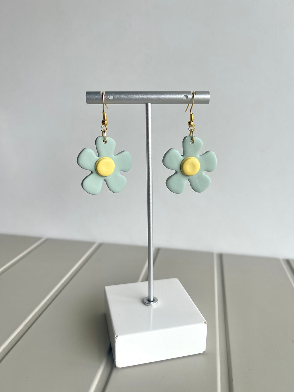 Thumbnail: Sage Daisy