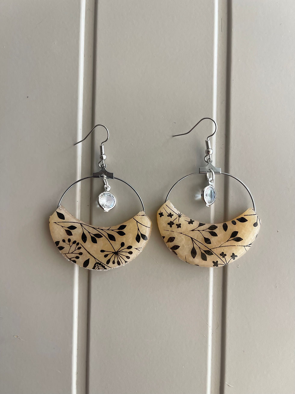 Thumbnail: Translucent “Sandy” Hoop