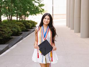 Ximena's Downtown Des Moines Senior Session