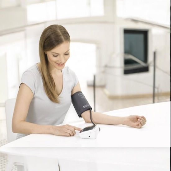 Hình thu nhỏ: Máy đo huyết áp bắp tay Microlife B2 Easy chính hãng