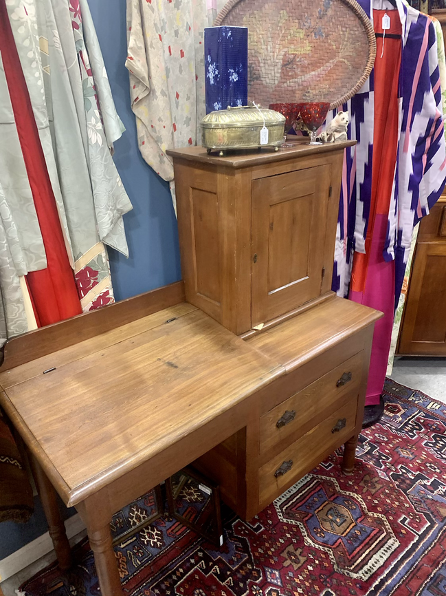 Antiques in Greensboro Antique Market Place, Inc.