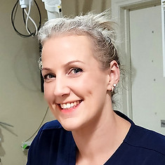 Lisa Hine RN portrait square_edited_edit