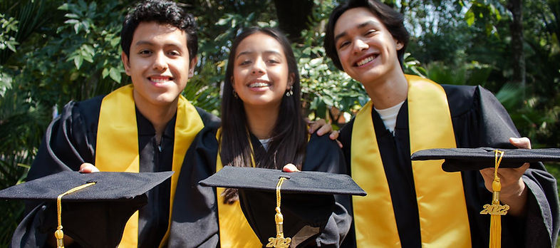 Instituto Metropolitano Estrella IME homeschool homeschooling school GRADUATION