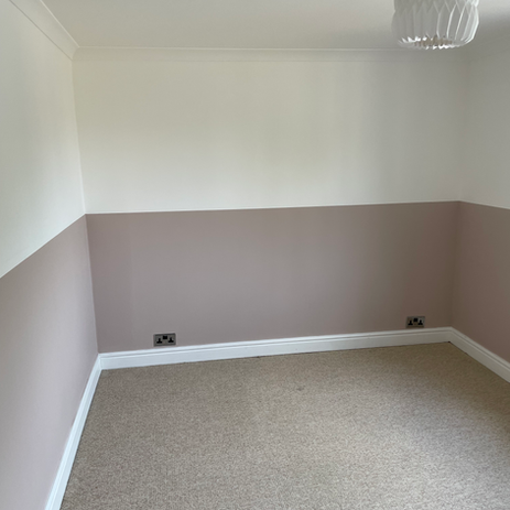 2 colour split painted