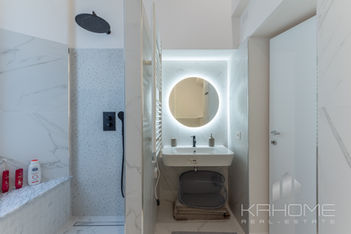 Appartamento con aria condizionata e riscaldamento autonomo in affitto a Roma