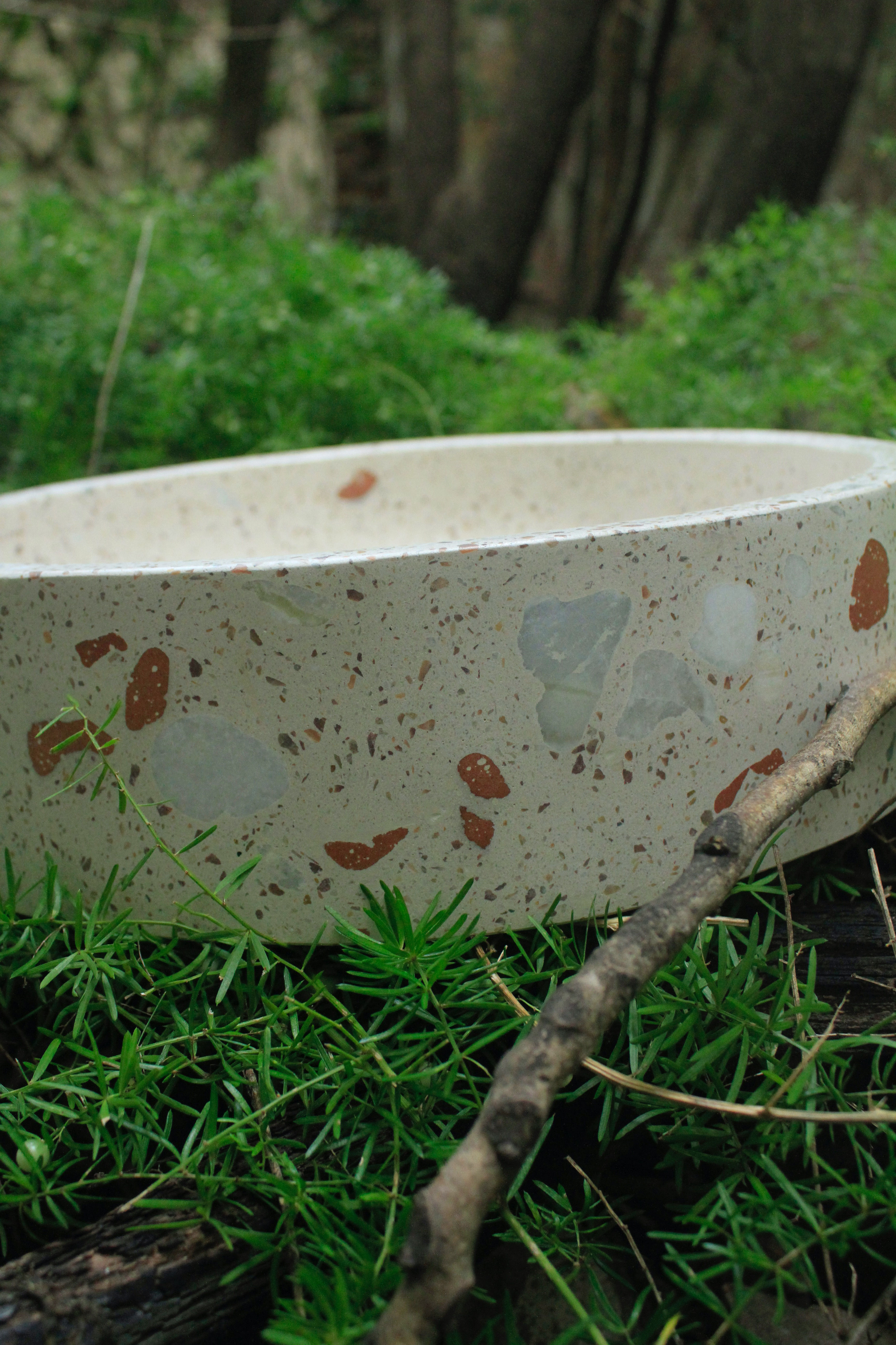 Bacha circular ladrillo * mármol blanco