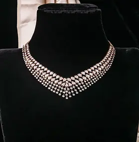 Fancy diamond necklece