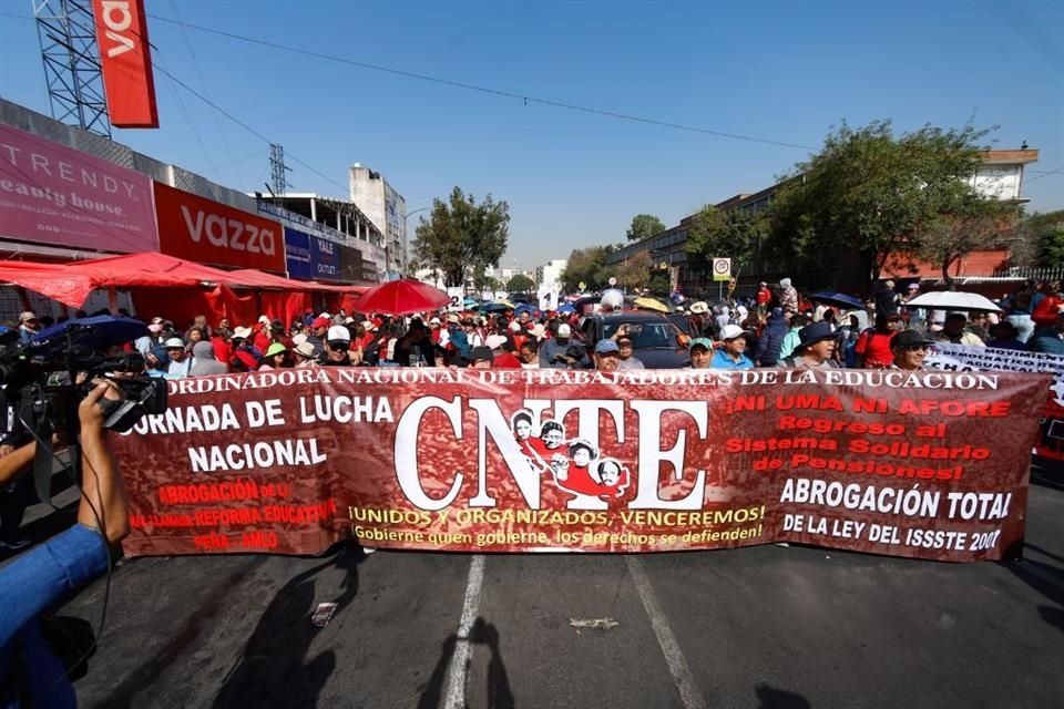 Luego de que la Presidenta Claudia Sheinbaum Pardo cancelara la reunión con el Magisterio el pasado 23 de mayo, la Secretaría de Gobernación extendió una nueva invitación a la Coordinadora Nacional de Trabajadores de la Educación (CNTE) para reanudar el diálogo.