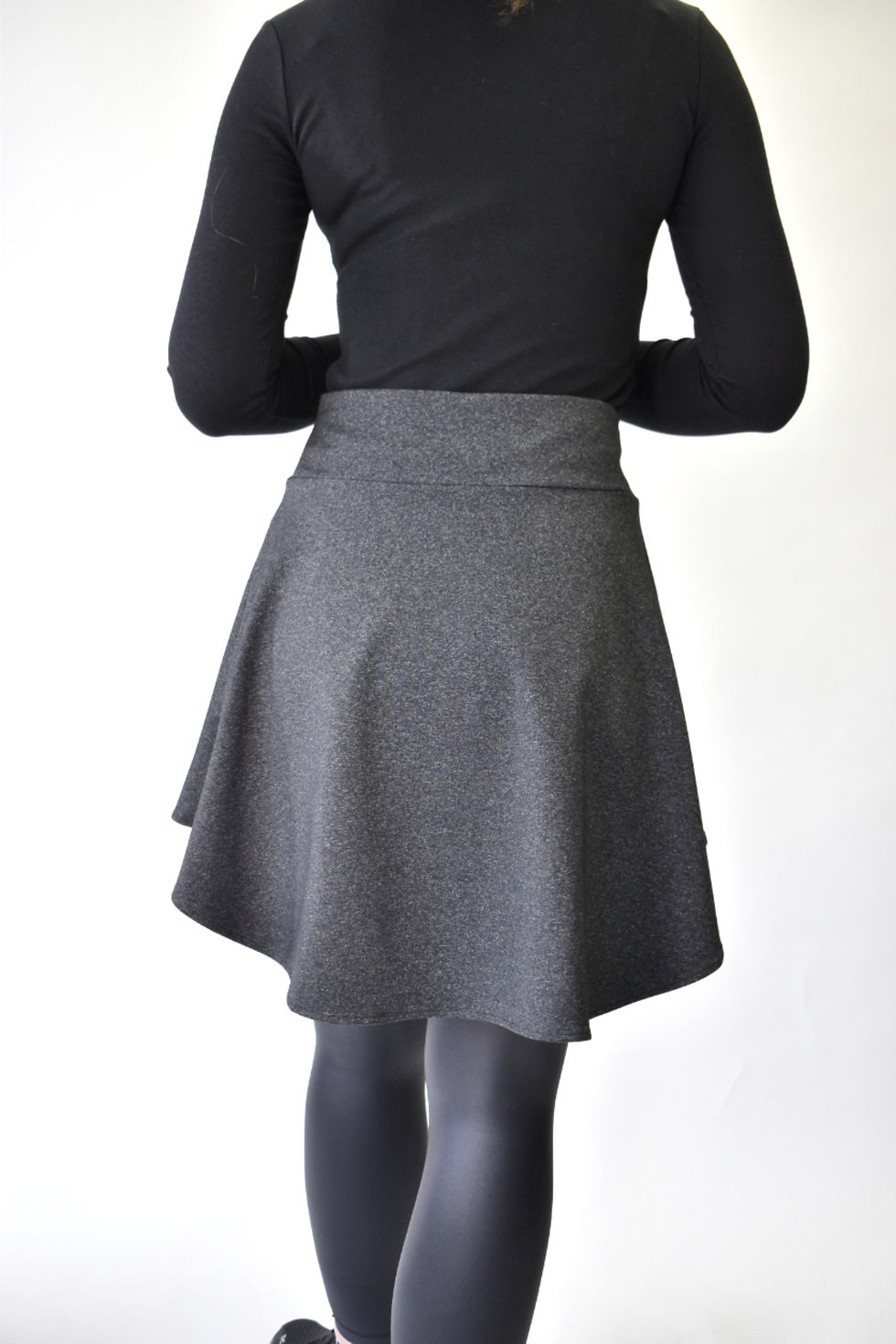 Merry Mak-Her, Charcoal Grey, back