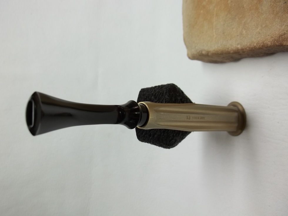 Thumbnail: NOS NEW VINTAGE KIRSTEN EX GOLD TONE ESTATE PIPE WITH NEW KIRSTEN BRIAR BOWL