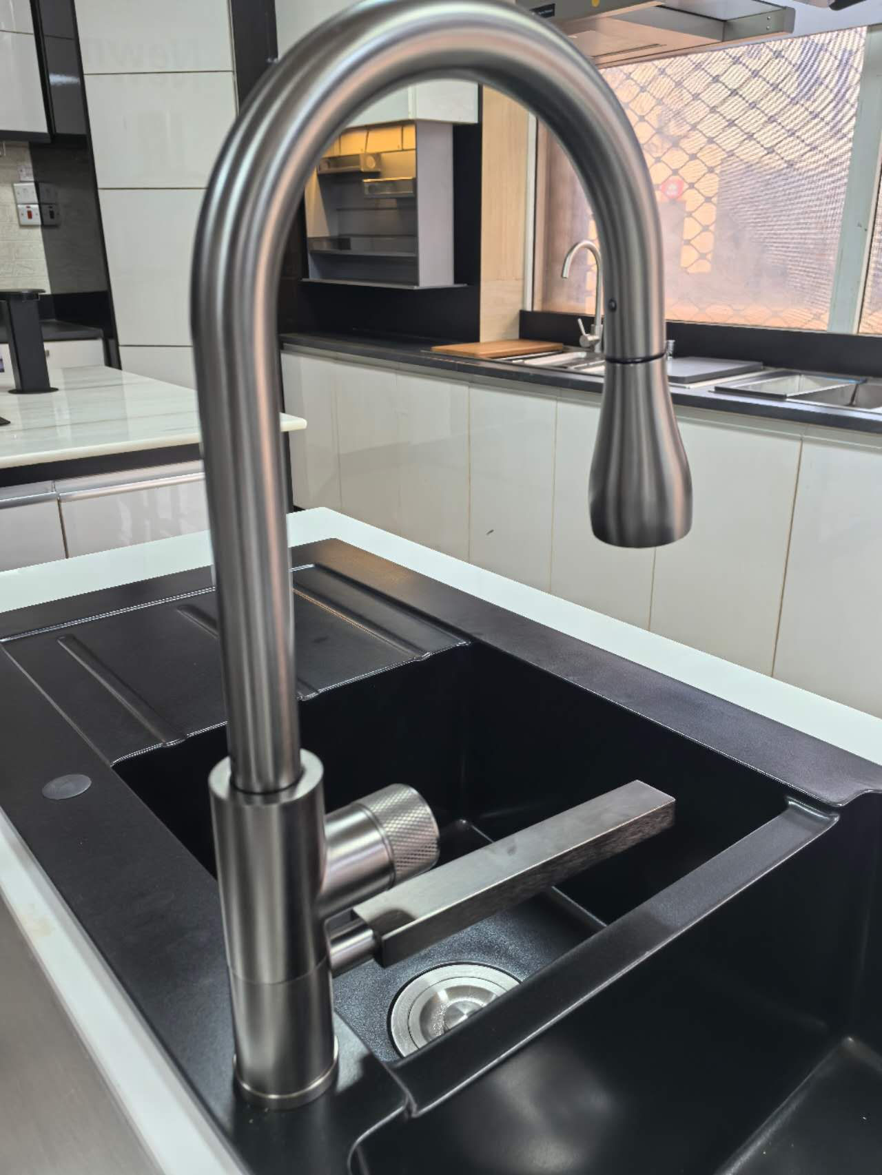 T18MF Kitchen Flexi Mixer Tap