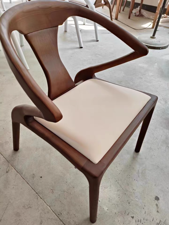 Oakwood working chair