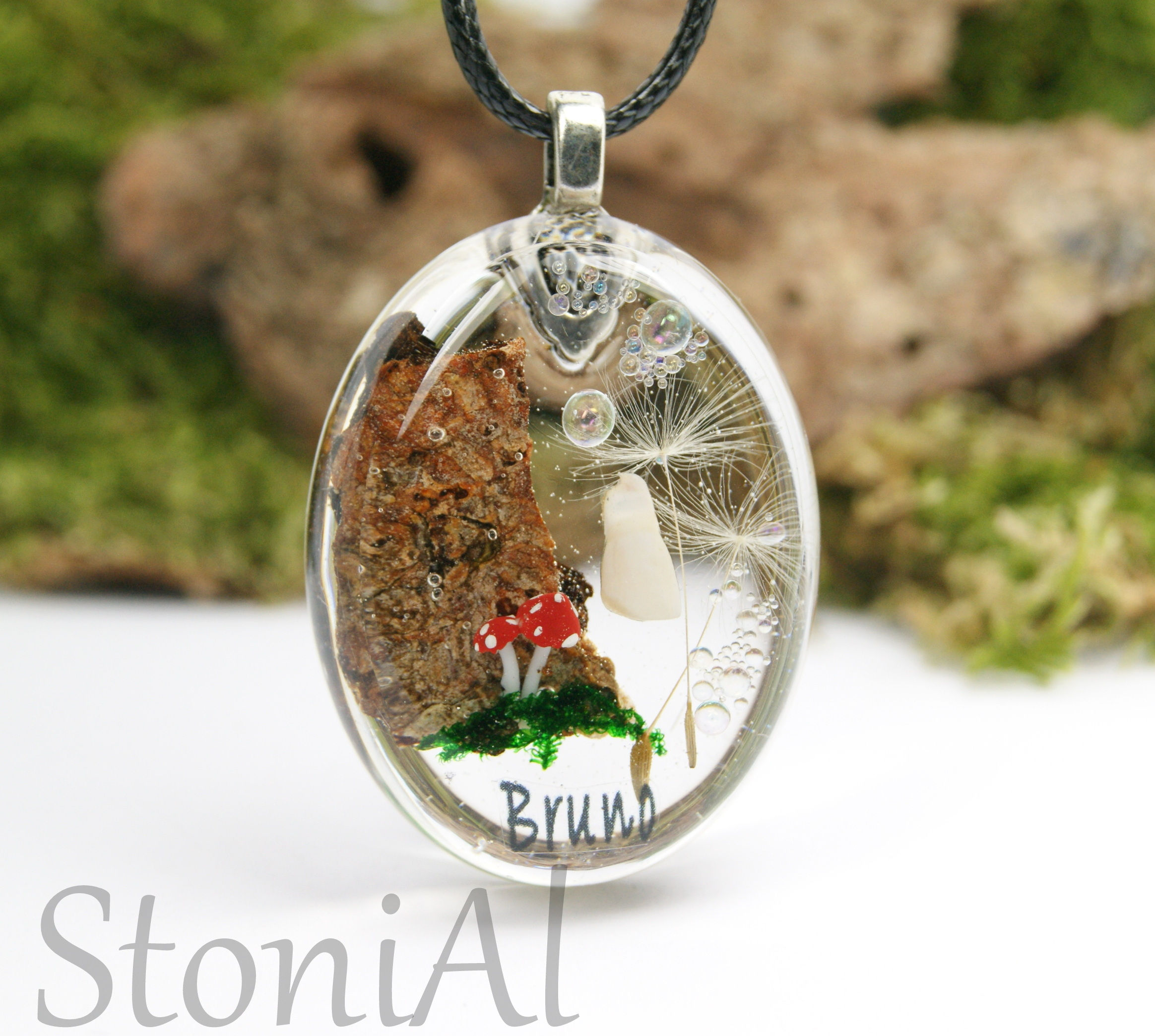 Ovaler Erinnerungsanhänger (3x4 cm) – Ein Stück Natur verewigt