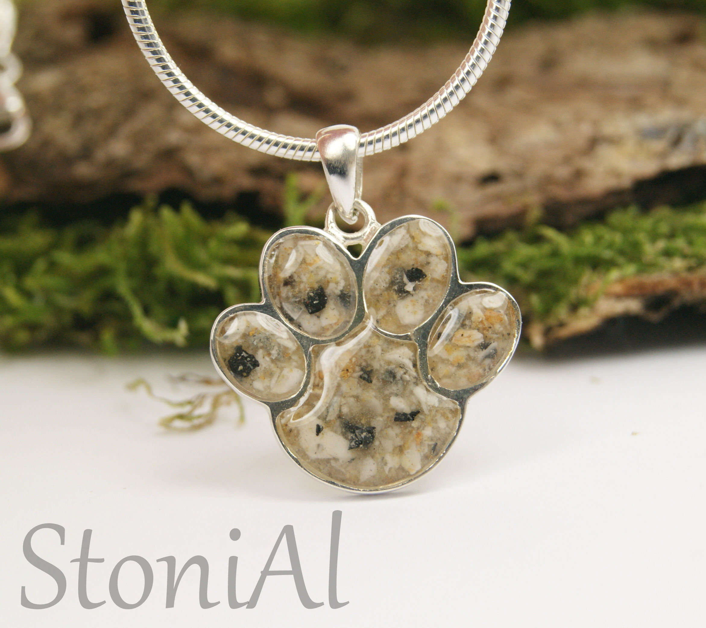 925 Silberpfote mit Asche