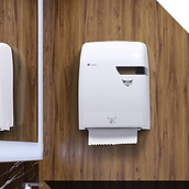 14914_Kruger_Titan_Bold_White-Electronic_Hybrid_RT_Product_Graphic_EN_P2_edited.jpg