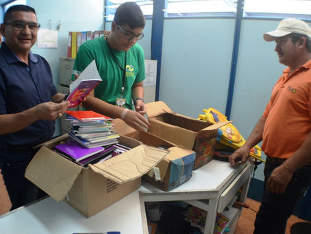 Útiles ya están en manos de estudiantes