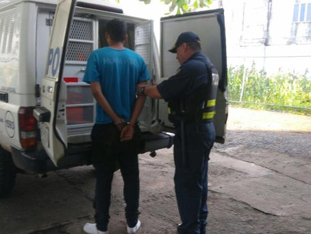 Fuerza Pública detiene sujetos, motos, armas y municiones