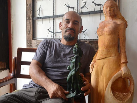 Fabio Brenes hará en Francia escultura de chamán