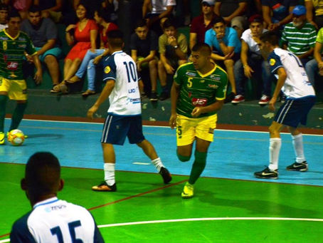Orotina escolta a líderes en liga Premier de futsal