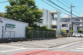 酒井耳鼻咽喉科医院駐車場
