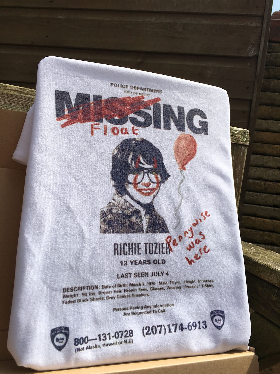 Thumbnail: IT (2017 Movie) Missing 'Richie Tozier' Poster T-Shirt - Stephen King's IT Tee