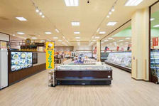 一級建築士事務所 株式会社オリナス/設計・デザイン事例/なかよし村 北波多店・店内4