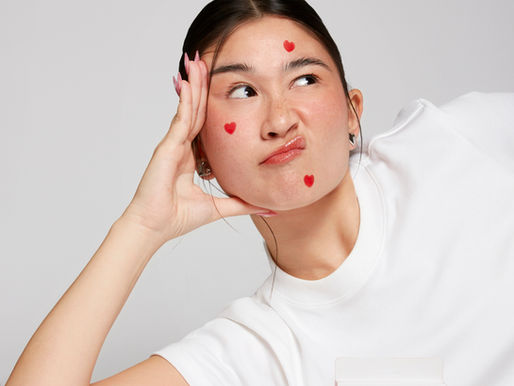 PEOPLE COLOUR E STEAL THE LOOK LANÇAM COLLAB QUE DEIXAM O SKINCARE AINDA MAIS DIVERTIDO