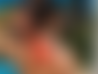 COTY E CENOURA & BRONZE TRANSFORMAM DIFICULDADE AO PASSAR PROTETOR NAS COSTAS EM CAMPANHA DIGITAL EDUCATIVA