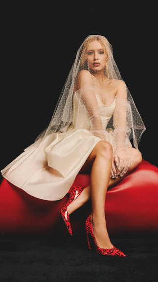 Schutz lança coleção de Dia dos Namorados com Maria Braz e revisita estética bridal contemporânea