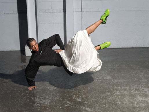 A HERANÇA DO FUTEBOL, DO JEITO DE RIHANNA FENTY X PUMA ESTÁ DE VOLTA