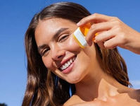 PROTETOR SOLAR EM BASTÃO É PRÁTICO, MAS É EFICAZ? VEJA O QUE A SBD-RESP RECOMENDA