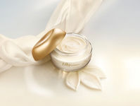 O BOTICÁRIO EXPANDE PORTFÓLIO DE ACETINADOS Nº1 DO BRASIL COM O LANÇAMENTO DE LILY CASHMERE*