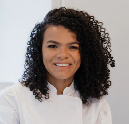 Writer: RENATA ANTUNES